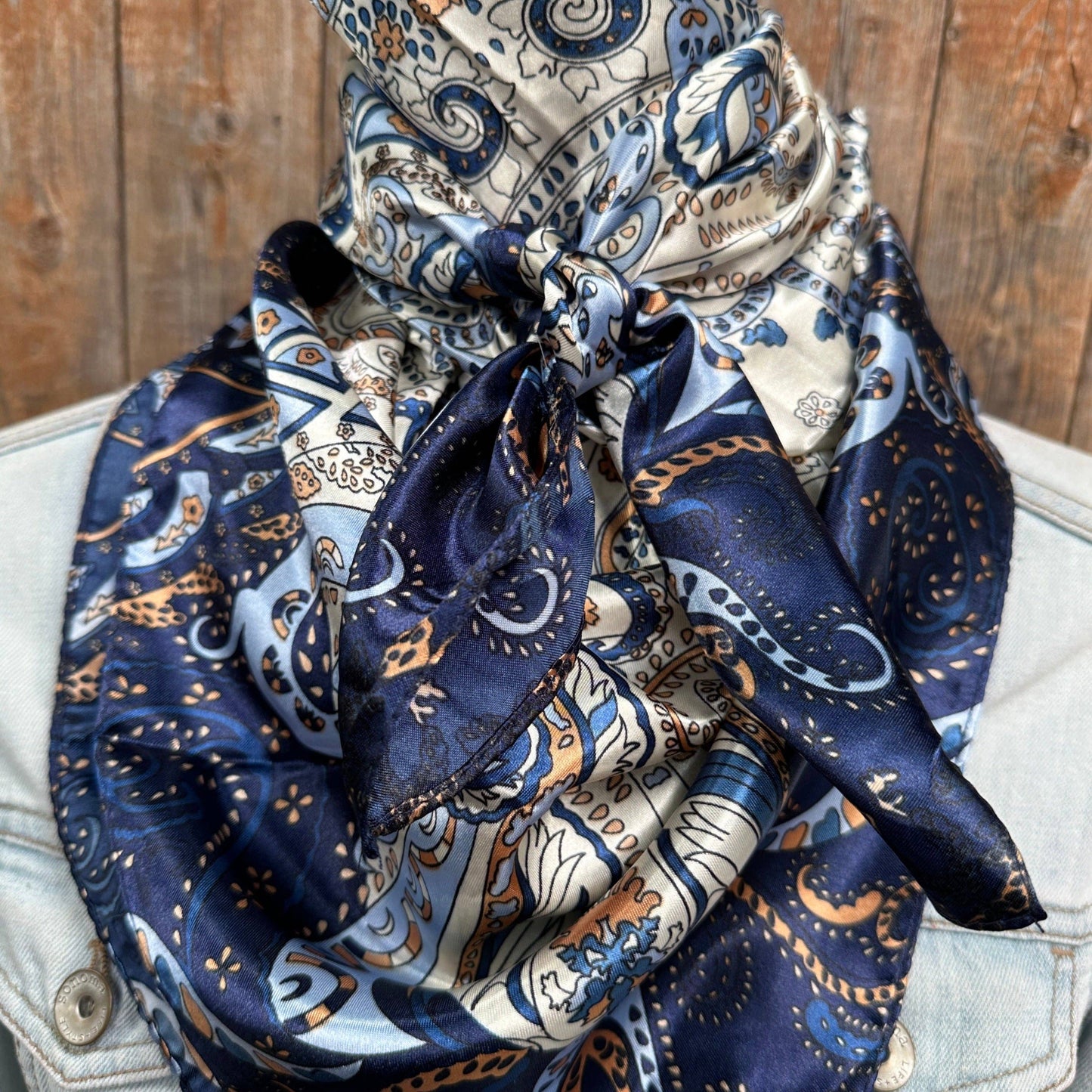 35X35" Blue, Cream and Tan Paisley Wild Rag / Scarf WR1002