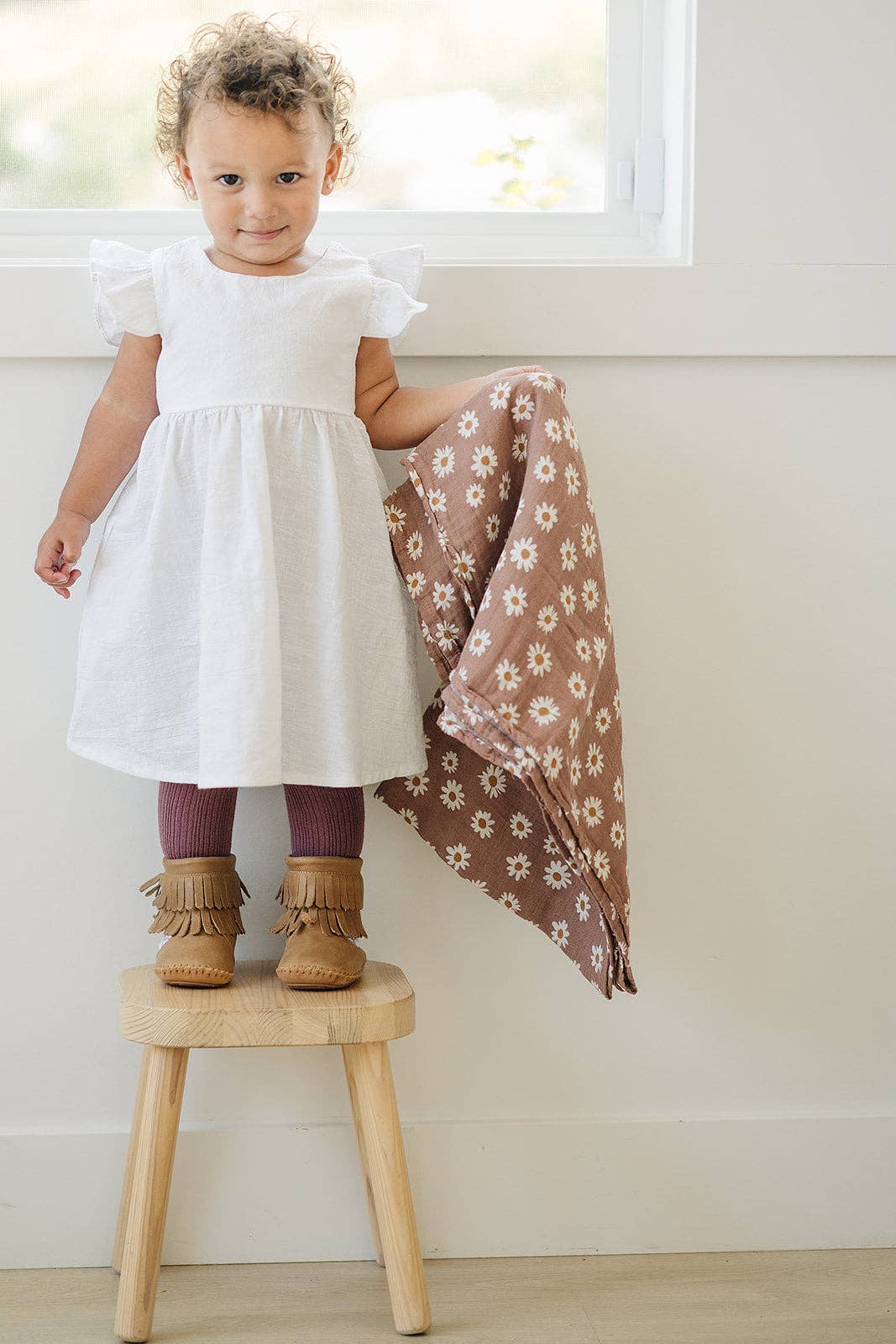The Cozy Boot: Taupe / 6 (Barefoot Sole)