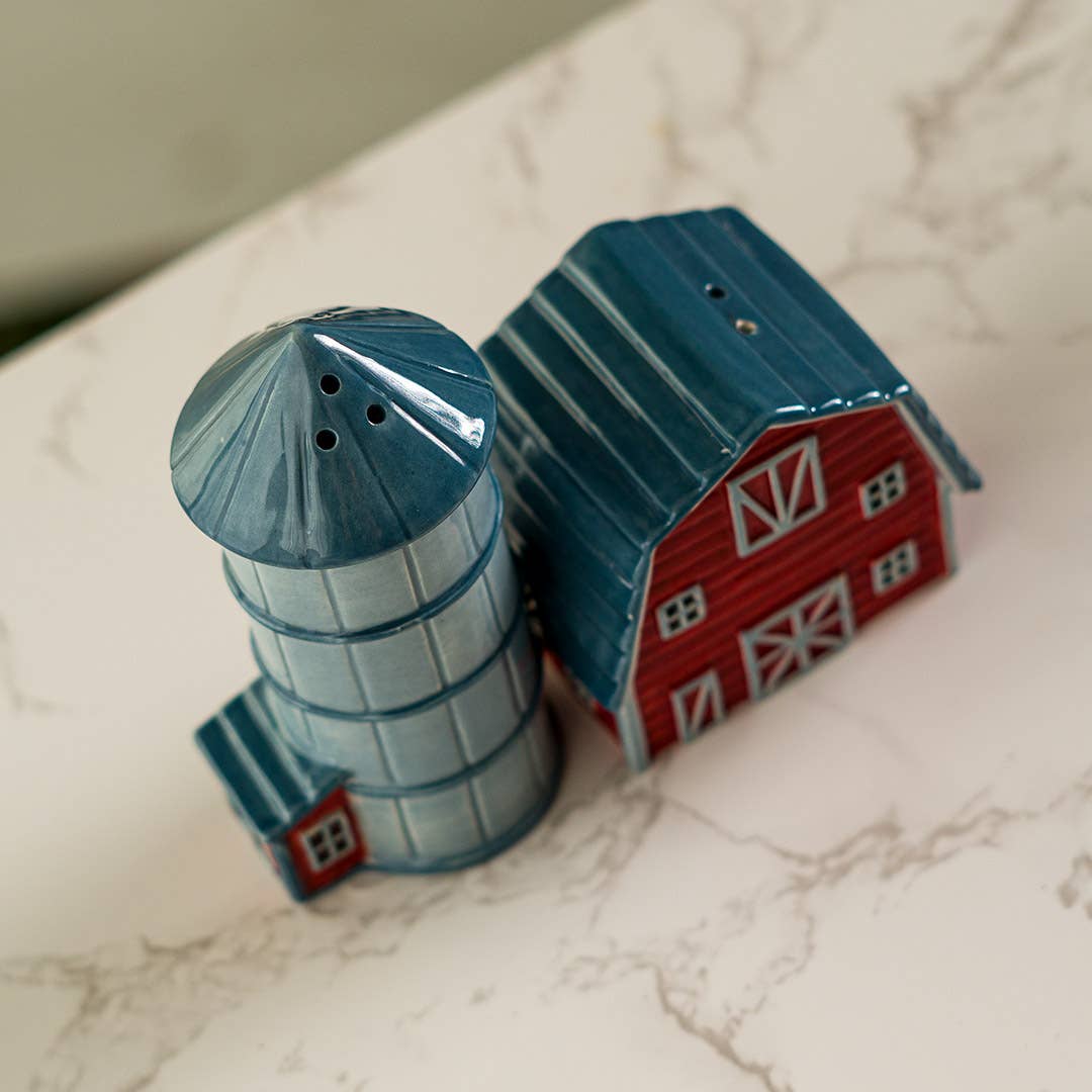 Barn & Silo Cermaic Salt and Pepper Shaker Set