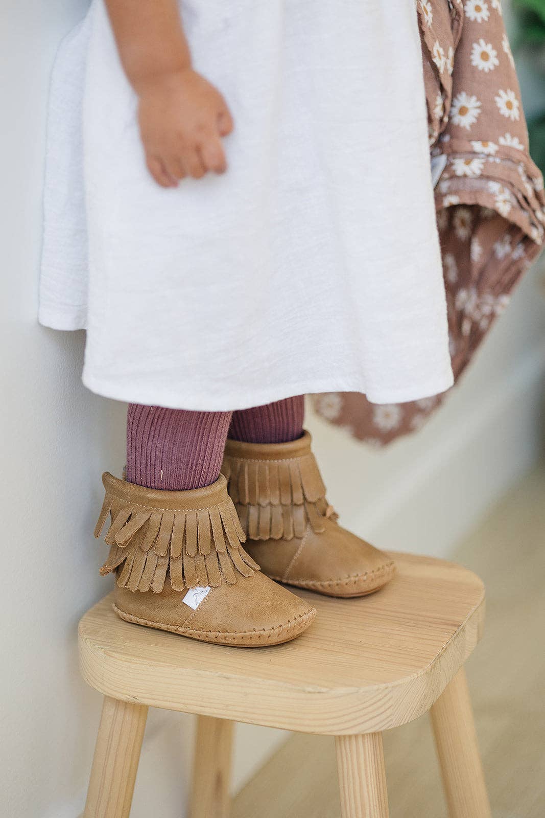 The Cozy Boot: Taupe / 6 (Barefoot Sole)