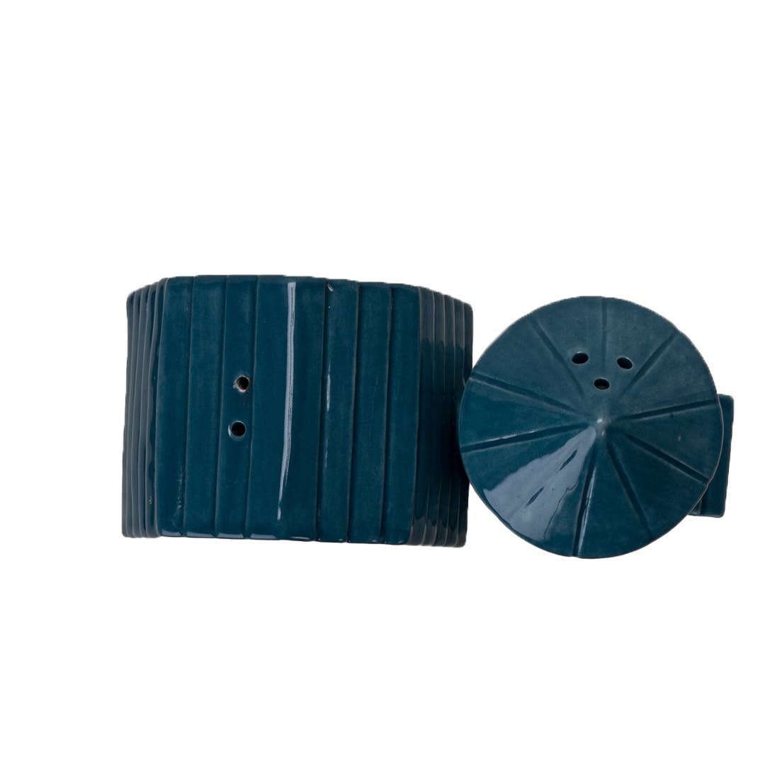 Barn & Silo Cermaic Salt and Pepper Shaker Set
